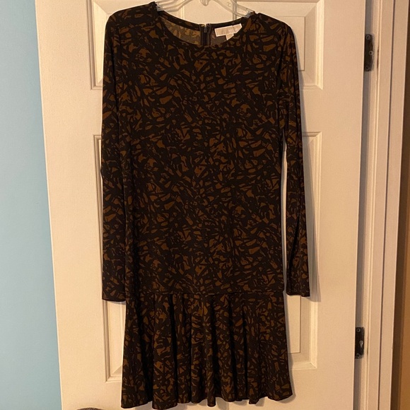 Michael Kors Chic Long Sleeve Brown Pattern Dress - Picture 1 of 8